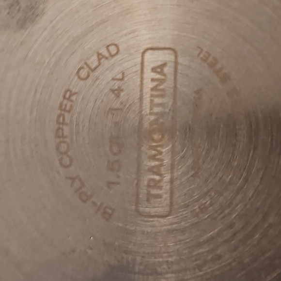 Tramontina 1.5 QT Copper Clad Mixing Bowl - Picture 4 of 4